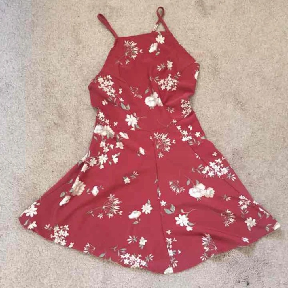 Brandy Melville Red Kirsten